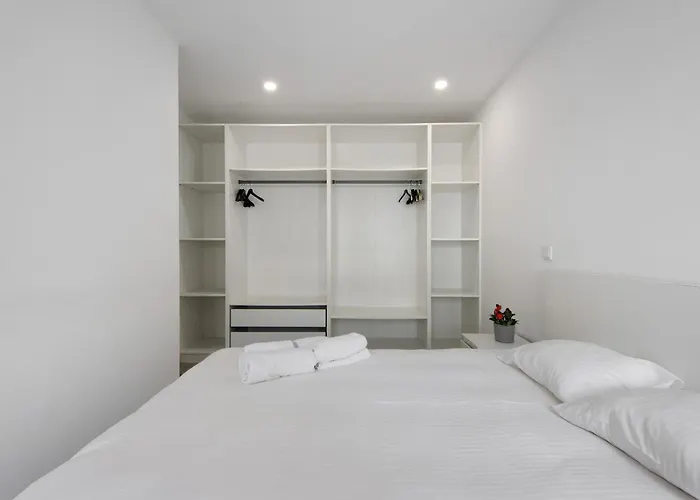 Апартаменты T4 Furadouro With Sea View *