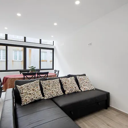 Апартаменты T4 Furadouro With Sea View