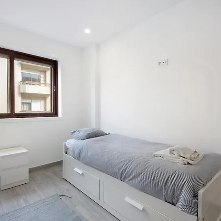Апартаменты T4 Furadouro With Sea View